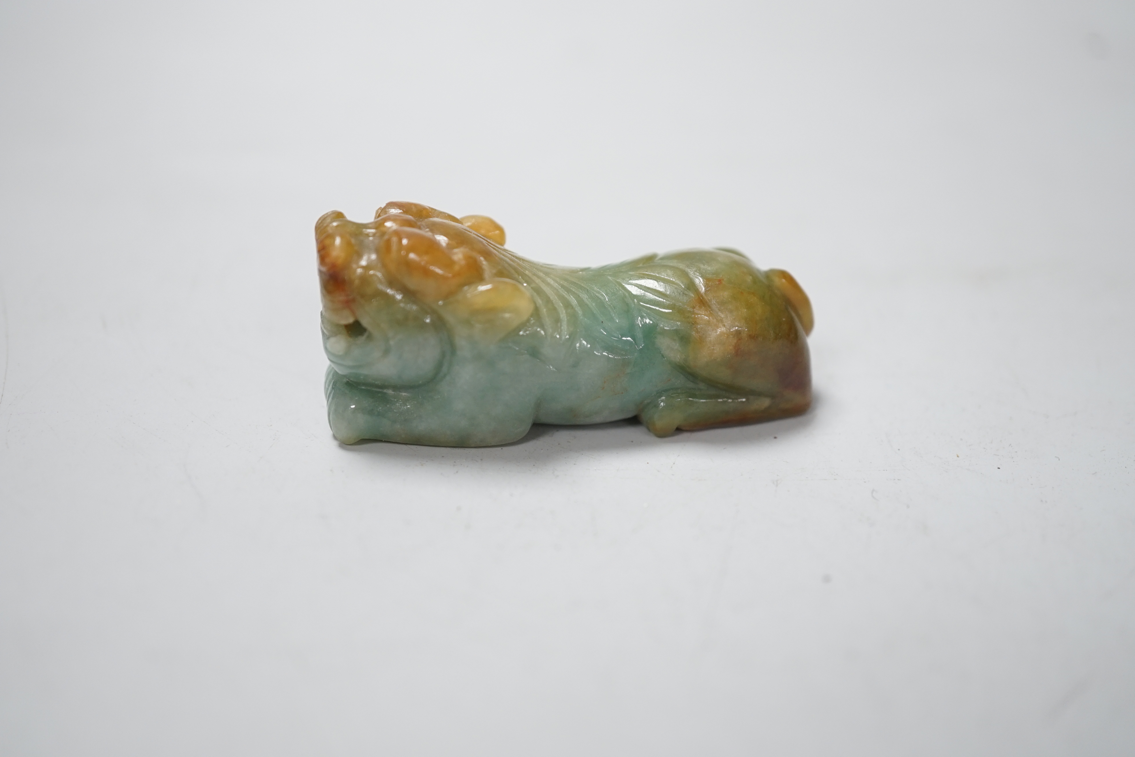 A Chinese hardstone lion dog, 6cm